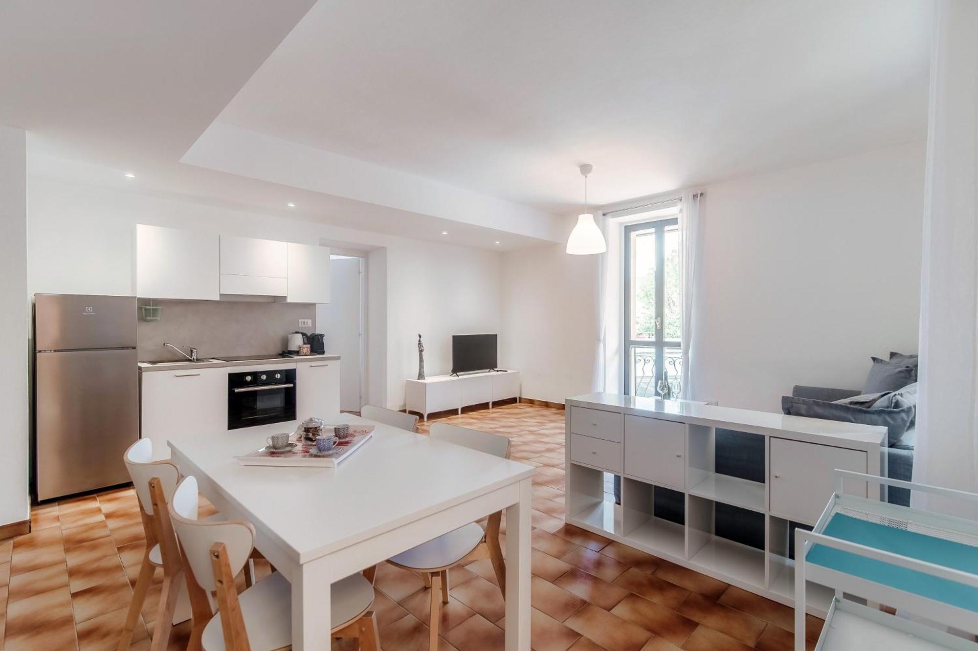 Ortensia Apartment Беладжо Екстериор снимка